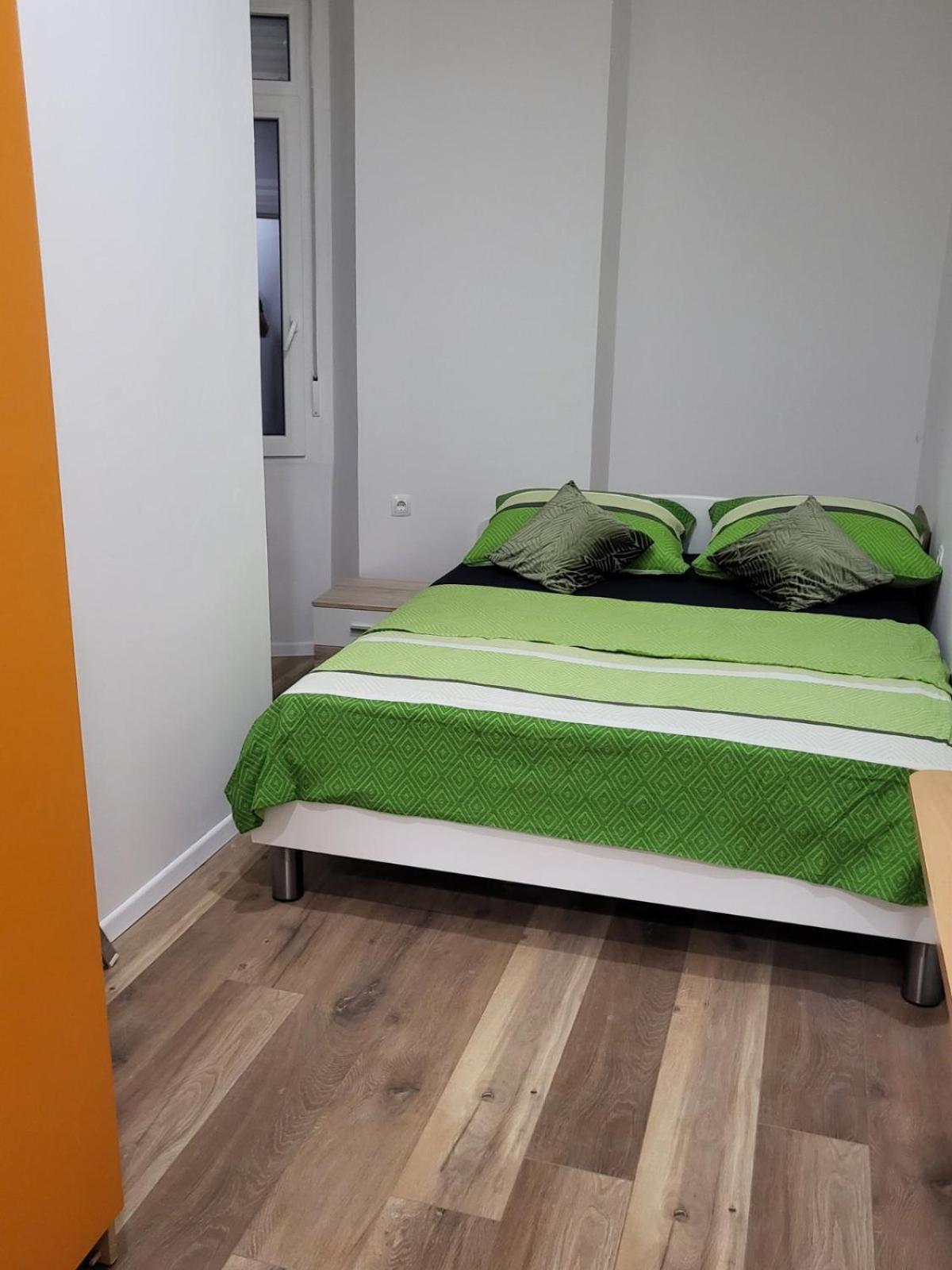 Apartment Capital *